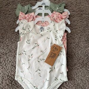 NWT Floral Kids One Piece Set 0/3M - 3 Pack